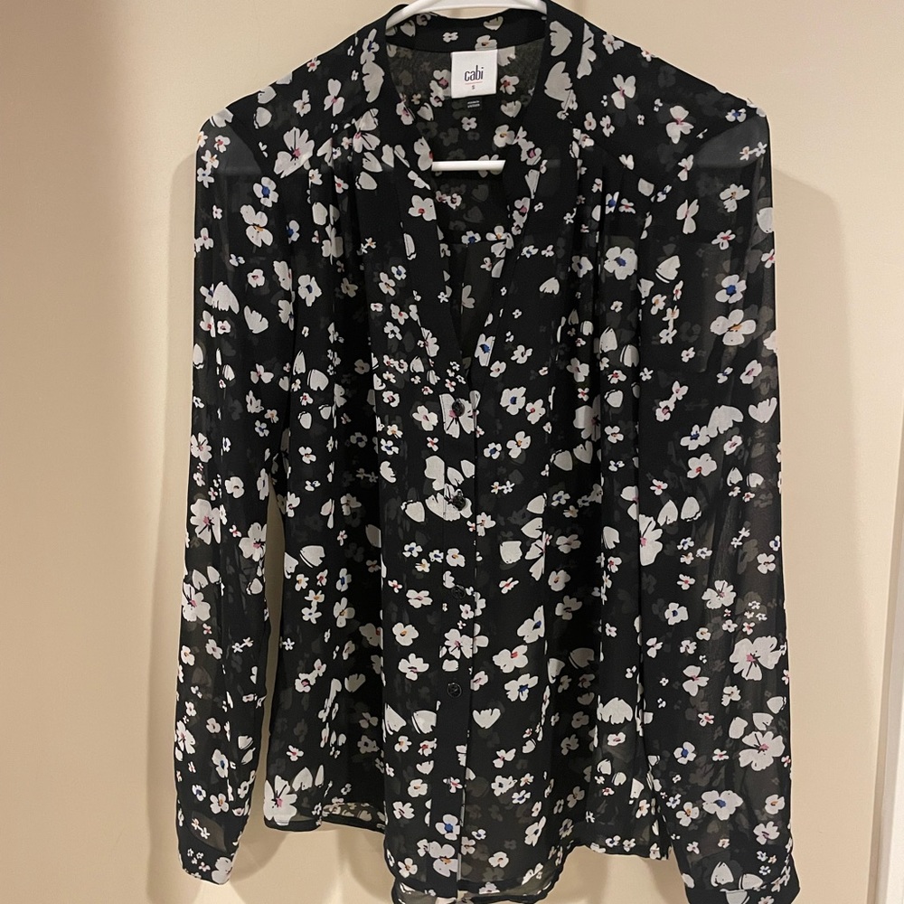 Cabi Delight floral blouse